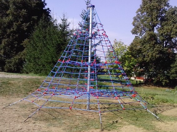 Lanová šplhací PYRAMIDA VI. LP 126