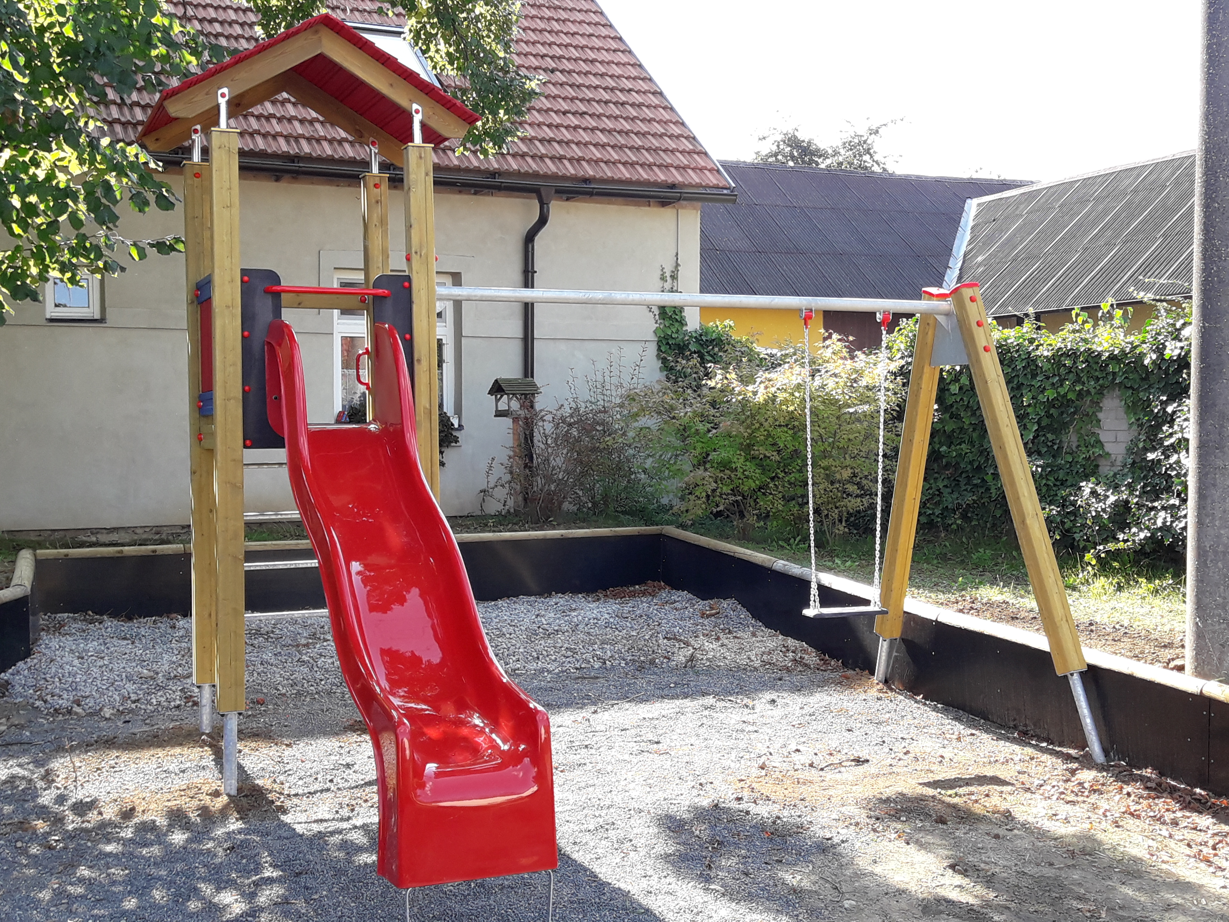 Věž se skluzavkou V1h_B_SBP