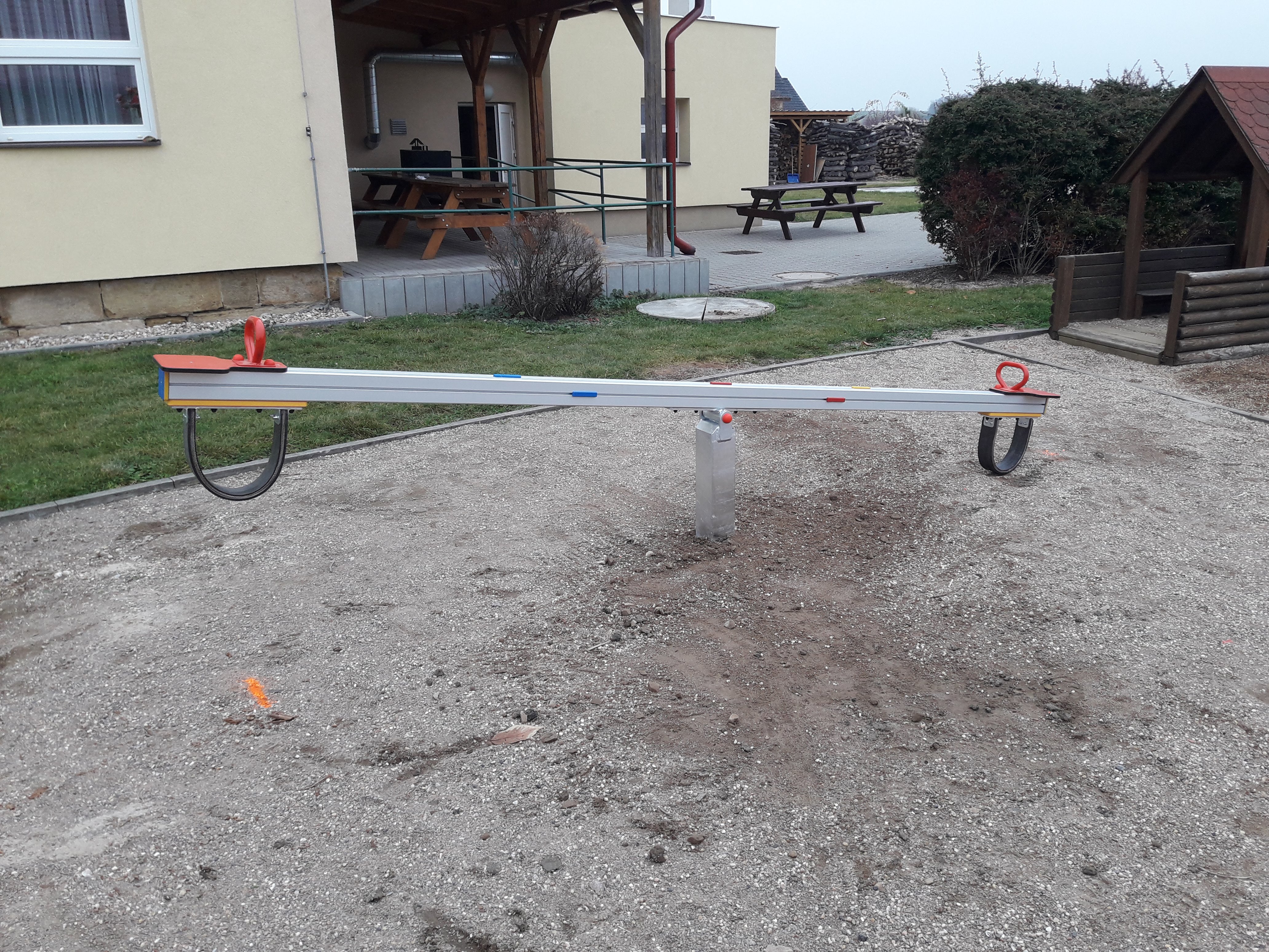 Vahadlová houpačka HV 002 