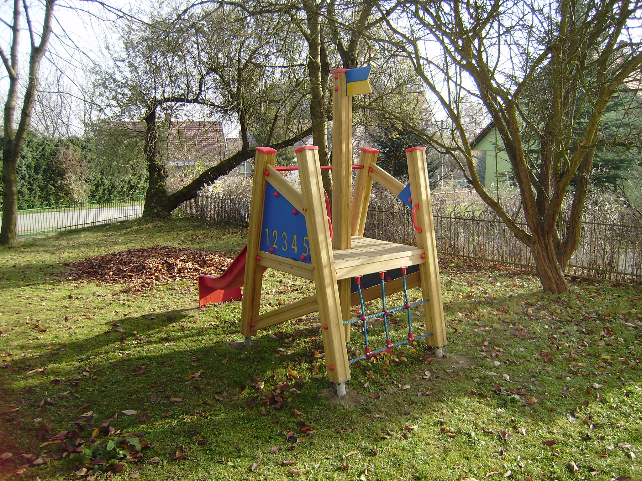 Herní věž LOĎKA   PP 009