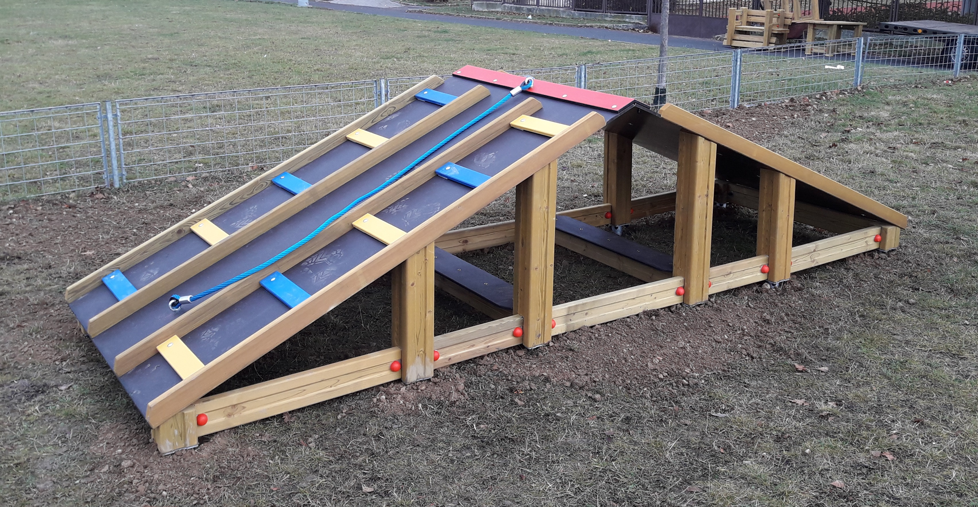 Lezecí prvek STŘECHA  LP 001