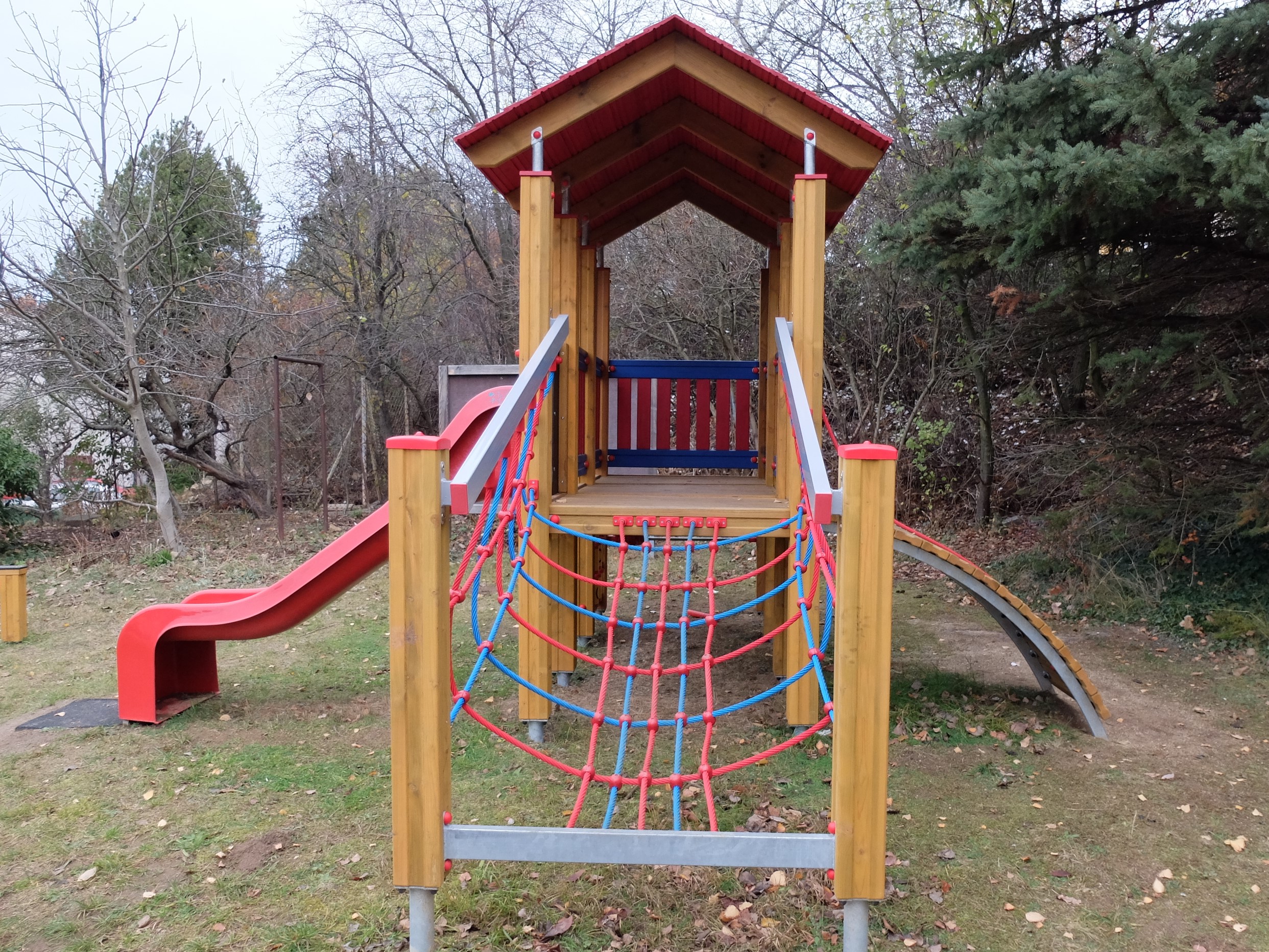 Prolézačka s lanovým můstkem  PP 008