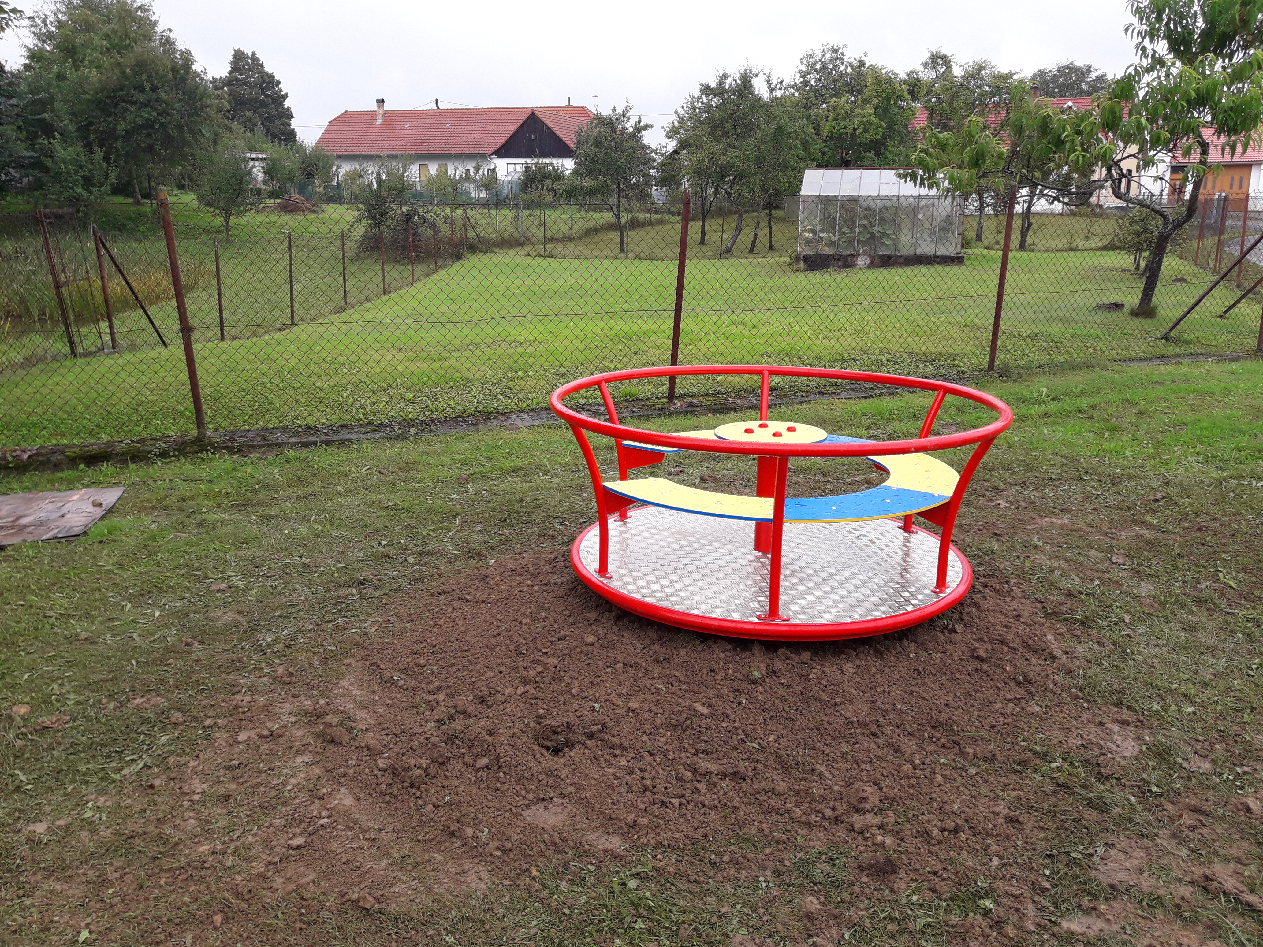 Kolotoč kovový FULL   K 002