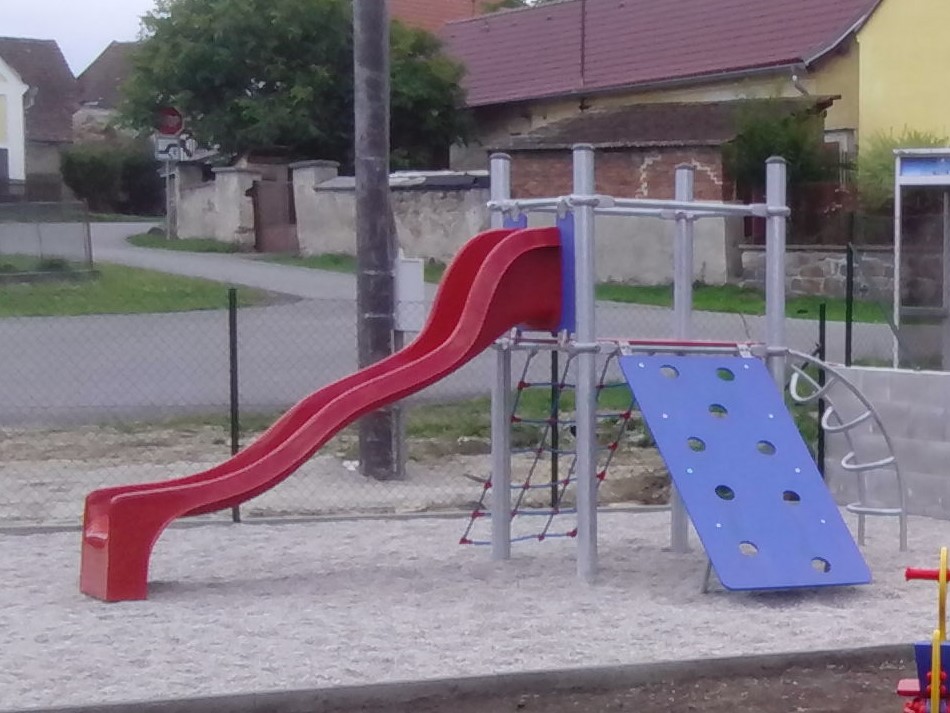 Čtyřboká kovová lezecí věž LP 080