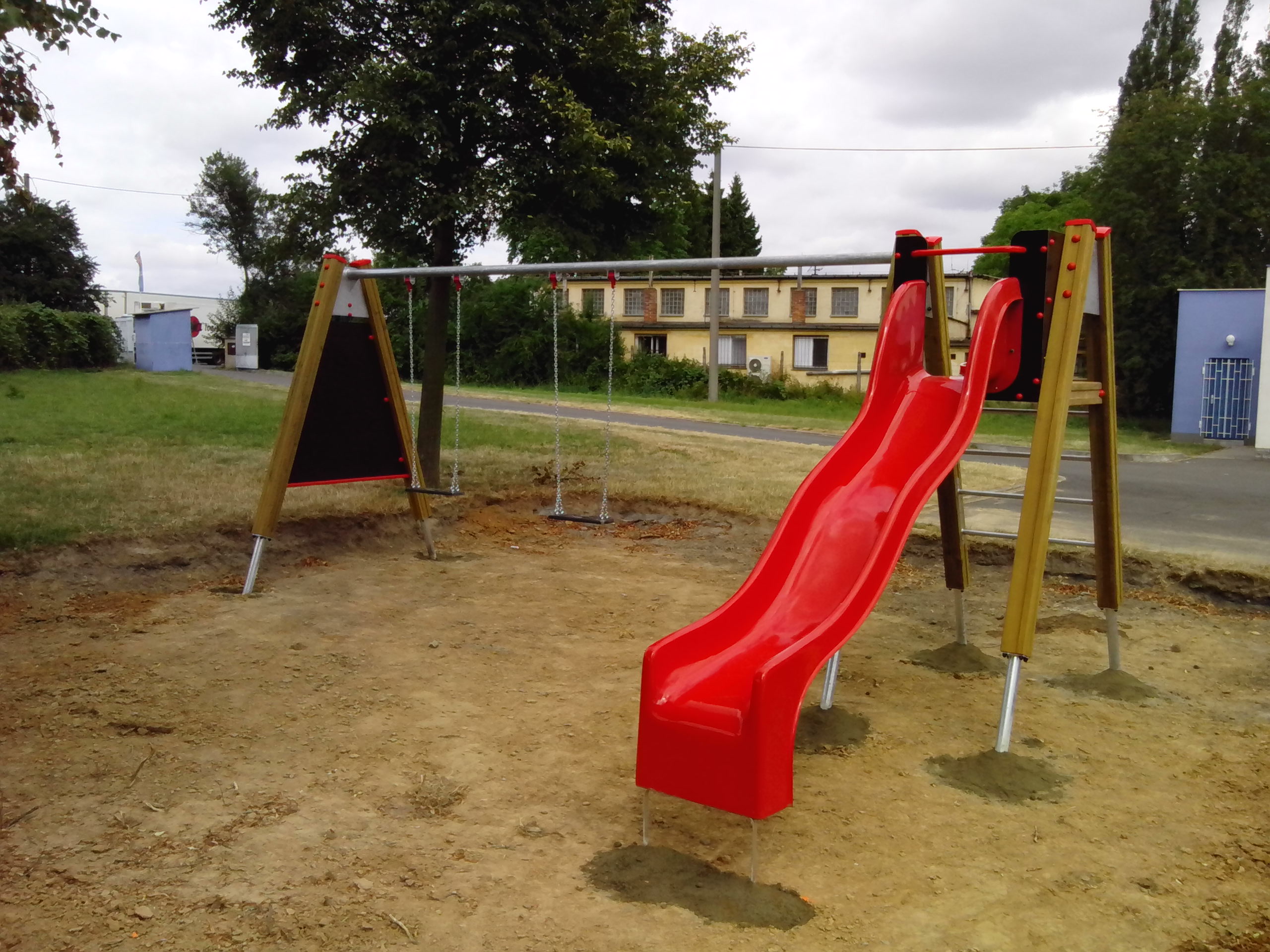 Závěsná houpačka DUO se skluzavkou  HZ 020